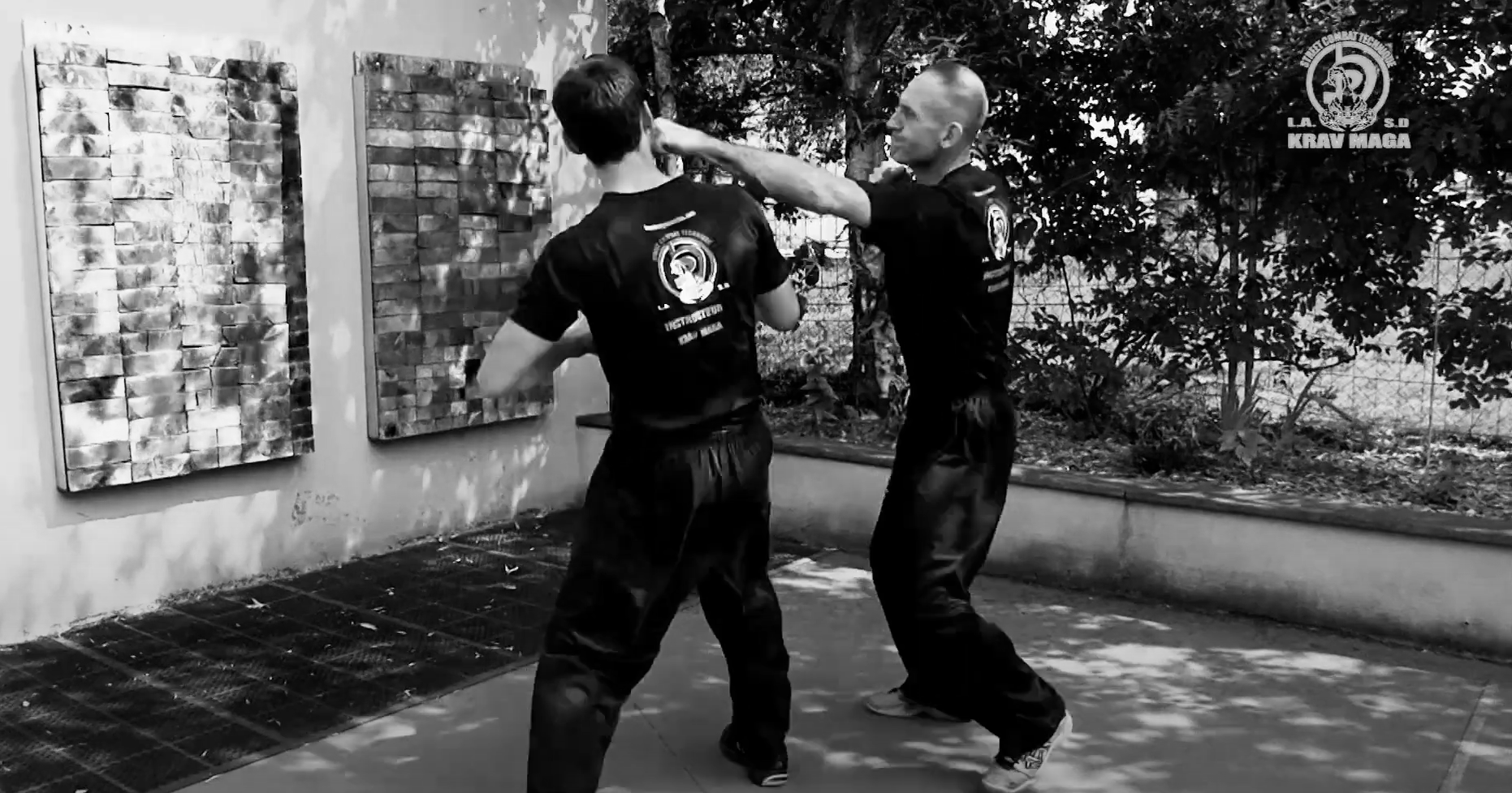 Lire la suite à propos de l’article Pourquoi le Krav Maga est l’art martial idéal pour vous à Nantes ?